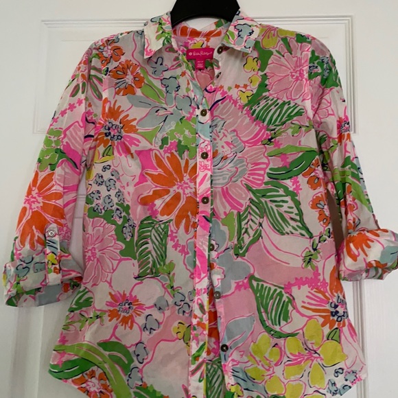 Lilly Pulitzer XS floral button down shirt - Picture 1 of 3
